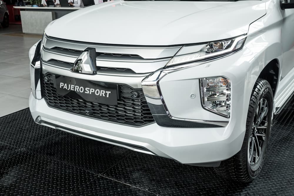 Ngoại thất Mitsubishi Pajero Sport 2